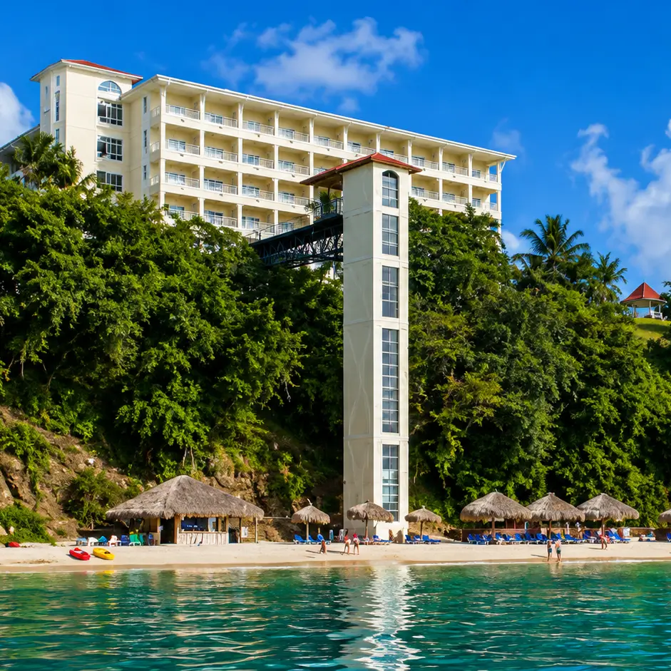 hotel-bahia-principe-cayacoa-04-1.1