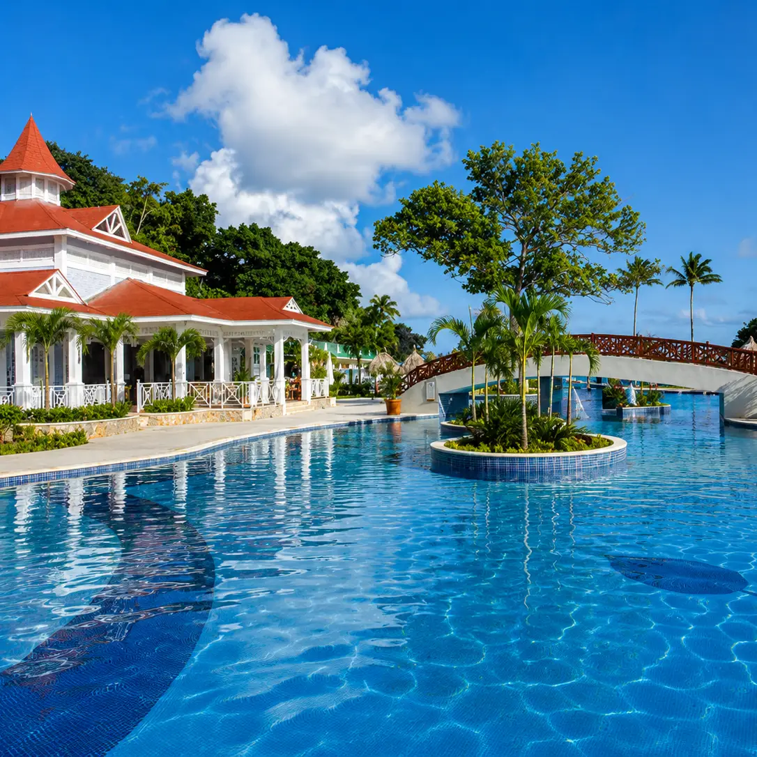 hotel-bahia-principe-cayo-levantado-02-1.1